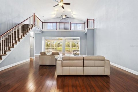 Casa en venta en Crystal River, Florida, 5 dormitorios, 385.36 m2 № 1837619 - foto 9