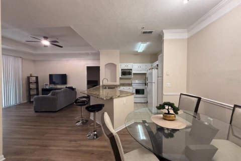 Condo in Orlando, Florida, 2 bedrooms  № 2095406 - photo 2