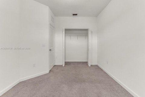 Villa ou maison à louer à Pembroke Pines, Floride: 3 chambres, 154.96 m2 № 2360053 - photo 21