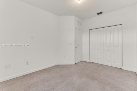 Villa ou maison à louer à Pembroke Pines, Floride: 3 chambres, 154.96 m2 № 2360053 - photo 20
