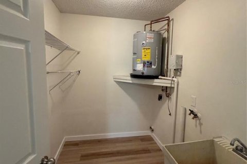 Appartement à louer à Spring Hill, Floride: 2 chambres, 113.81 m2 № 2385689 - photo 10