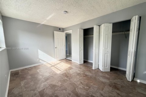 Снять в аренду кондоминиум в Уэст-Палм-Бич, Флорида 2 спальни, 78.97м2, № 2066092 - фото 13