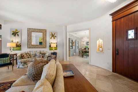 Villa ou maison à vendre à Tampa, Floride: 5 chambres, 383.69 m2 № 1743400 - photo 11