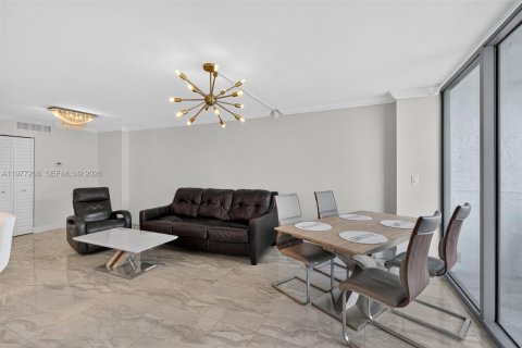 Copropriété à vendre à Miami Beach, Floride: 2 chambres, 104.24 m2 № 2042073 - photo 15