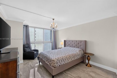 Copropriété à vendre à Miami Beach, Floride: 2 chambres, 104.24 m2 № 2042073 - photo 24