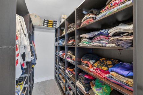 Copropriété à vendre à Miami Beach, Floride: 2 chambres, 104.24 m2 № 2042073 - photo 27