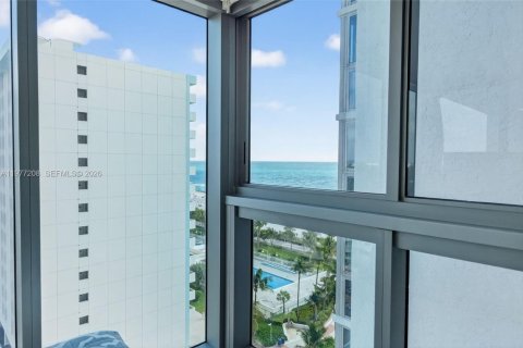 Copropriété à vendre à Miami Beach, Floride: 2 chambres, 104.24 m2 № 2042073 - photo 19