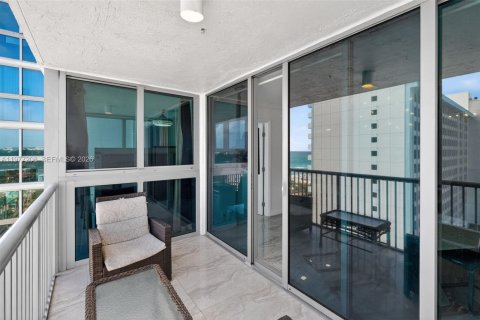 Copropriété à vendre à Miami Beach, Floride: 2 chambres, 104.24 m2 № 2042073 - photo 23