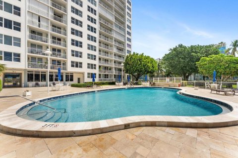 Copropriété à vendre à Pompano Beach, Floride: 1 chambre, 72 m2 № 2251476 - photo 28