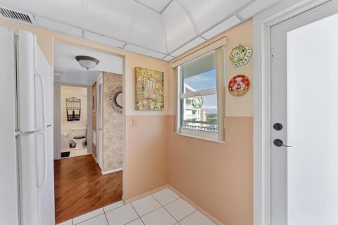 Copropriété à vendre à Pompano Beach, Floride: 1 chambre, 72 m2 № 2251476 - photo 8