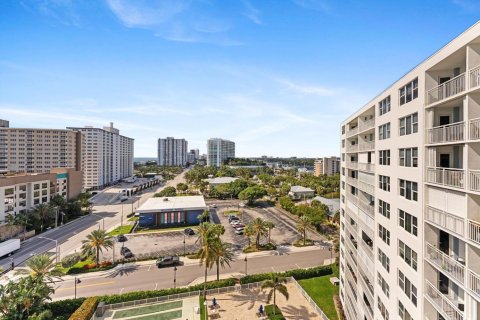Copropriété à vendre à Pompano Beach, Floride: 1 chambre, 72 m2 № 2251476 - photo 17