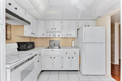 Copropriété à vendre à Pompano Beach, Floride: 1 chambre, 72 m2 № 2251476 - photo 6