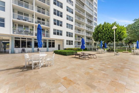 Copropriété à vendre à Pompano Beach, Floride: 1 chambre, 72 m2 № 2251476 - photo 26