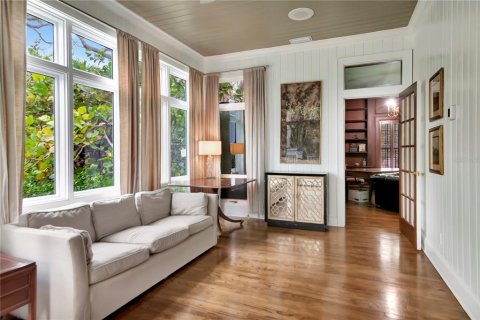 Casa en venta en Tampa, Florida, 5 dormitorios, 545.71 m2 № 1795172 - foto 15