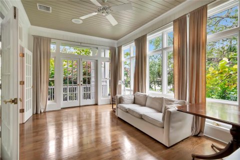 Casa en venta en Tampa, Florida, 5 dormitorios, 545.71 m2 № 1795172 - foto 16