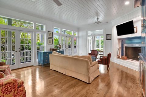 Casa en venta en Tampa, Florida, 5 dormitorios, 545.71 m2 № 1795172 - foto 14