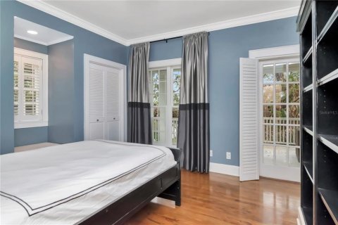 Casa en venta en Tampa, Florida, 5 dormitorios, 545.71 m2 № 1795172 - foto 25