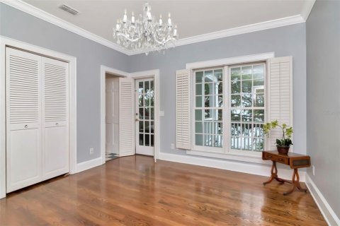 Casa en venta en Tampa, Florida, 5 dormitorios, 545.71 m2 № 1795172 - foto 27