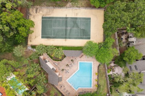 Townhouse in Longwood, Florida 4 bedrooms, 240.62 sq.m. № 2238614 - photo 29