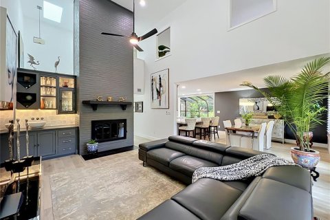 Townhouse in Longwood, Florida 4 bedrooms, 240.62 sq.m. № 2238614 - photo 9