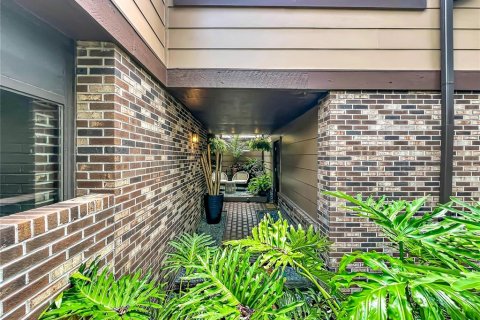 Townhouse in Longwood, Florida 4 bedrooms, 240.62 sq.m. № 2238614 - photo 18