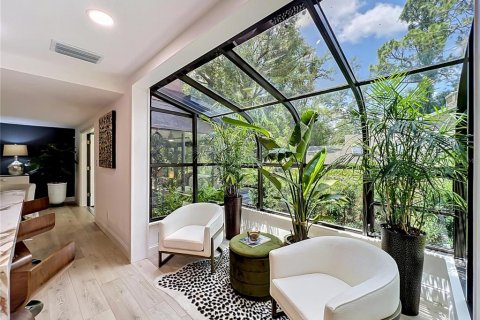 Townhouse in Longwood, Florida 4 bedrooms, 240.62 sq.m. № 2238614 - photo 6