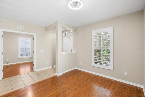 House in Fish Hawk, Florida 4 bedrooms, 236.9 sq.m. № 2223406 - photo 11