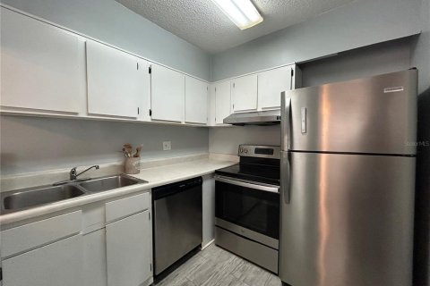 Condominio en alquiler en Gainesville, Florida, 1 dormitorio, 65.22 m2 № 1915727 - foto 5