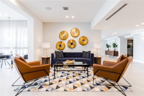 Casa en alquiler en Hialeah, Florida № 2033211 - foto 16