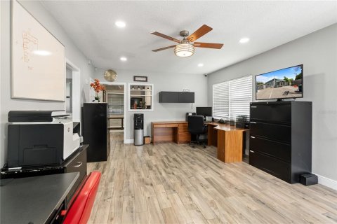 Immobilier commercial à louer à Orlando, Floride: 166.85 m2 № 2101180 - photo 25