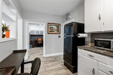Immobilier commercial à louer à Orlando, Floride: 166.85 m2 № 2101180 - photo 30