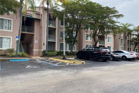 Condo in Miramar, Florida, 2 bedrooms № 2190752