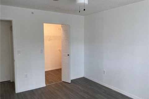 Condo in Miramar, Florida, 2 bedrooms  № 2190752 - photo 12