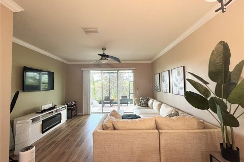 Touwnhouse à louer à Riverview, Floride: 2 chambres, 147.53 m2 № 2418618 - photo 4