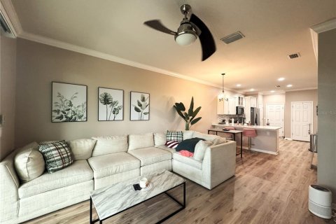 Touwnhouse à louer à Riverview, Floride: 2 chambres, 147.53 m2 № 2418618 - photo 5