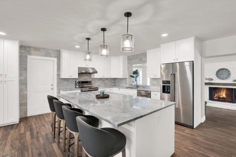 House in Seminole, Florida 4 bedrooms, 209.77 sq.m. № 1823066 - photo 6