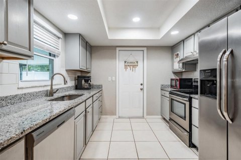 House in Clearwater, Florida 3 bedrooms, 116.69 sq.m. № 1879775 - photo 4