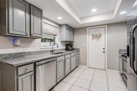 House in Clearwater, Florida 3 bedrooms, 116.69 sq.m. № 1879775 - photo 6
