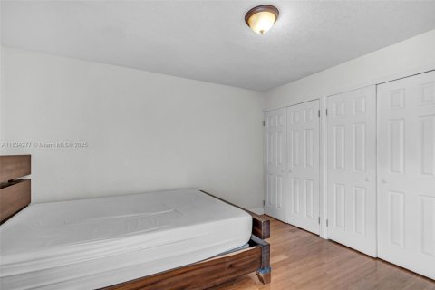 Townhouse in Plantation, Florida 4 bedrooms, 187.66 sq.m. № 1818211 - photo 26