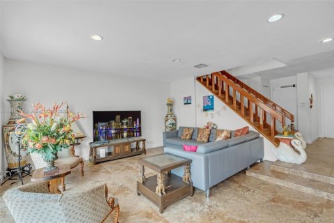 Townhouse in Plantation, Florida 4 bedrooms, 187.66 sq.m. № 1818211 - photo 8