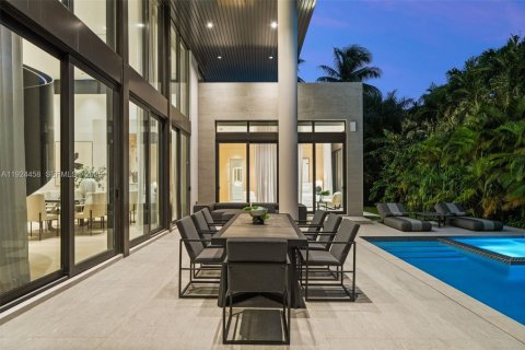 Casa en venta en Golden Beach, Florida, 6 dormitorios, 506.97 m2 № 1983511 - foto 17