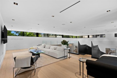 Casa en venta en Golden Beach, Florida, 6 dormitorios, 506.97 m2 № 1983511 - foto 24