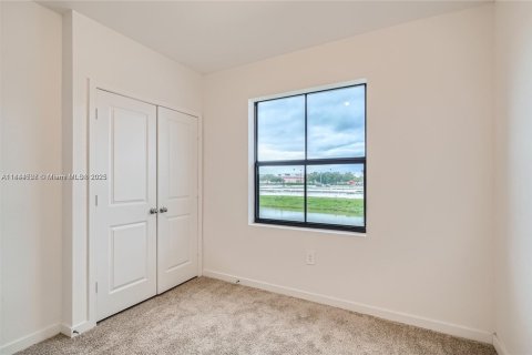 Townhouse in Florida City, Florida 3 bedrooms, 133.78 sq.m. № 1839480 - photo 18