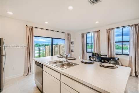Touwnhouse à louer à Florida City, Floride: 3 chambres, 133.78 m2 № 1839480 - photo 10