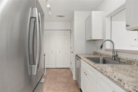 Condo in Kissimmee, Florida, 2 bedrooms № 2228403 - photo 7