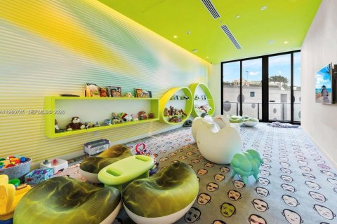 Condominio en venta en Miami, Florida, 3 dormitorios, 103.12 m2 № 2027746 - foto 26