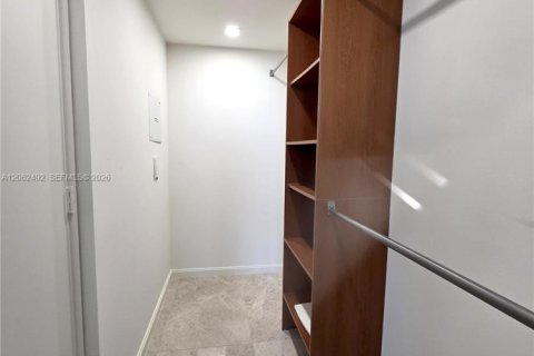 Снять в аренду кондоминиум в Майами, Флорида 1 спальня, 81.1м2, № 2254175 - фото 11