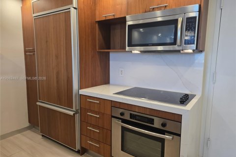 Снять в аренду кондоминиум в Майами, Флорида 1 спальня, 81.1м2, № 2254175 - фото 7
