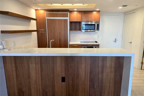 Снять в аренду кондоминиум в Майами, Флорида 1 спальня, 81.1м2, № 2254175 - фото 8