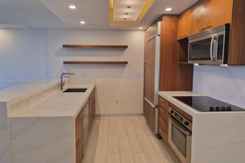 Снять в аренду кондоминиум в Майами, Флорида 1 спальня, 81.1м2, № 2254175 - фото 5
